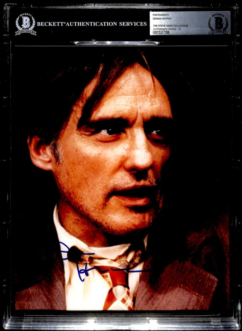 Dennis Hopper Signed 8x10 Photo Hoosiers Auto Graded 10 Beckett: Dennis Hopper Signed 8x10 Photo Hoosiers Auto Graded 10 Beckett This is an autographed 8x10 color photograph of Dennis Hopper, renowned for his role as Wilbur Shooter Flatch in the classic film Hoosie