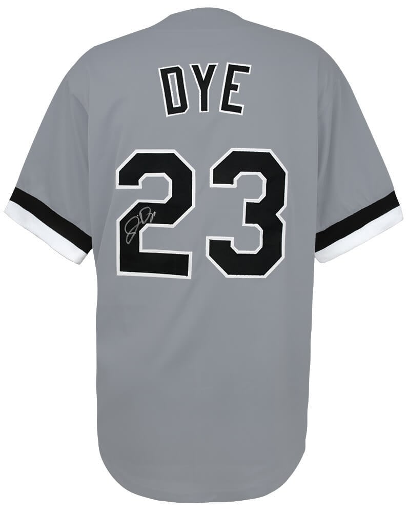 Jermaine Dye Signed Gray Custom Jersey Chicago White Sox COA: Jermaine Dye Signed Gray Custom Jersey Chicago White Sox COA Jermaine Dye Signed Gray Custom Jersey Chicago White Sox COA This is a signed gray custom baseball jersey by Jermaine Dye, a prominent play