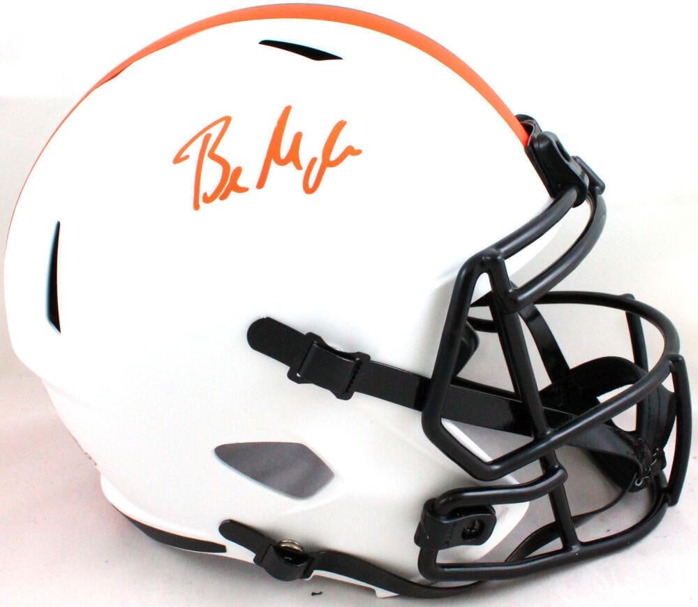 Baker Mayfield Signed Cleveland Browns Lunar Speed Helmet Beckett Authenticated: Baker Mayfield Signed Cleveland Browns Lunar Speed Helmet Beckett Authenticated This original Baker Mayfield signed full-size Lunar Speed helmet is a must-have for any Cleveland Browns fan. Featuring