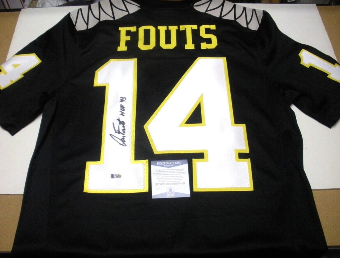 Dan Fouts Signed Nike Jersey Oregon Ducks Chargers Beckett COA: Dan Fouts Signed Nike Jersey Oregon Ducks Chargers Beckett COA This official Nike jersey, signed by Dan Fouts, features his association with both the Oregon Ducks and the Chargers, making it a unique