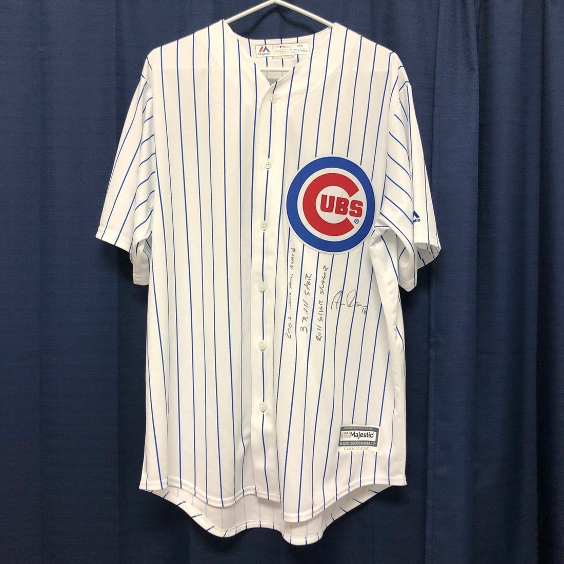 Aramis Ramirez Autographed Chicago Cubs Jersey PSA/DNA Inscribed Collectible: Aramis Ramirez Autographed Chicago Cubs Jersey PSA/DNA Inscribed Collectible This Chicago Cubs jersey, stitched and pre-owned, features the autograph of Aramis Ramirez, a notable player recognized for