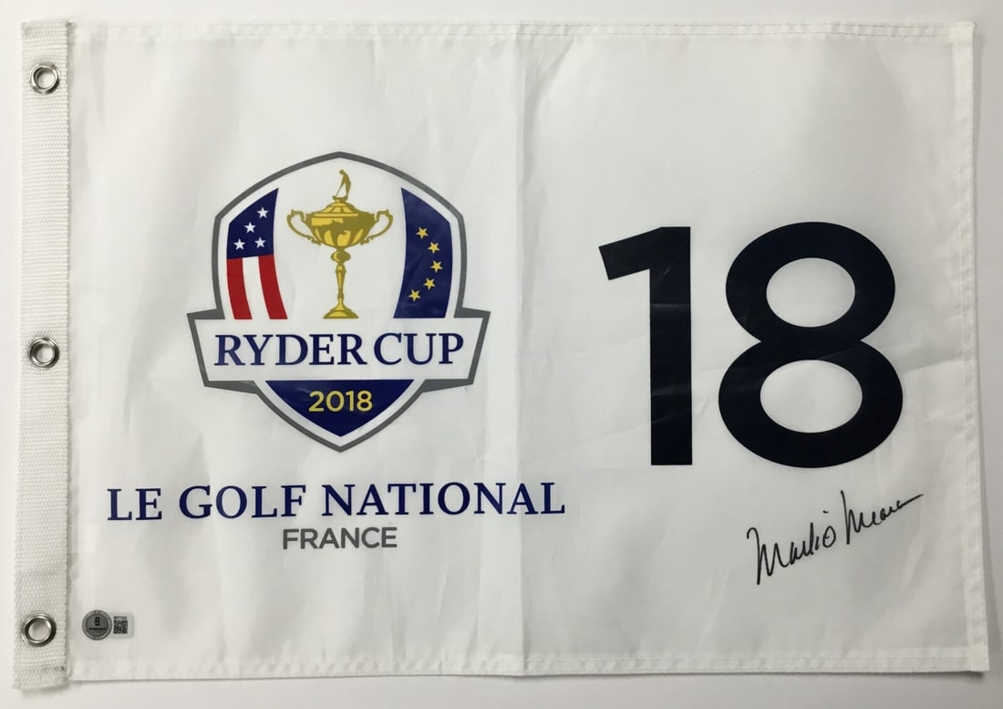 Mark O'Meara Signed 2018 Ryder Cup Le Golf National Flag Beckett Authenticated: Mark O'Meara Signed 2018 Ryder Cup Le Golf National Flag Beckett Authenticated Own a piece of golf history with this official 2018 Ryder Cup Le Golf National #18 pin flag, signed by PGA star Mark O'Me