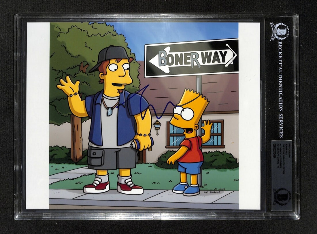 Jonah Hill The Simpsons Signed 8x10 Photo Authenticated Grade 10: Jonah Hill The Simpsons Signed 8x10 Photo Authenticated Grade 10 This is an autographed 8x10 color photograph of Jonah Hill, who voiced Andy Hamilton on the animated TV series The Simpsons. The signat