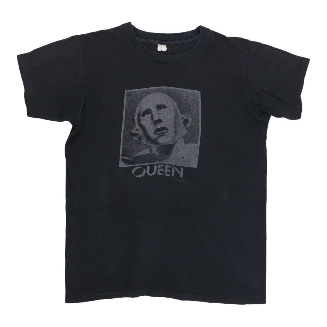 Vintage 1977 Queen News of the World Black Cotton Band Shirt: Vintage 1977 Queen News of the World Black Cotton Band Shirt This is an original vintage 1977 Queen News of The World shirt, not a modern reproduction. The shirt is made of 100% cotton and features no