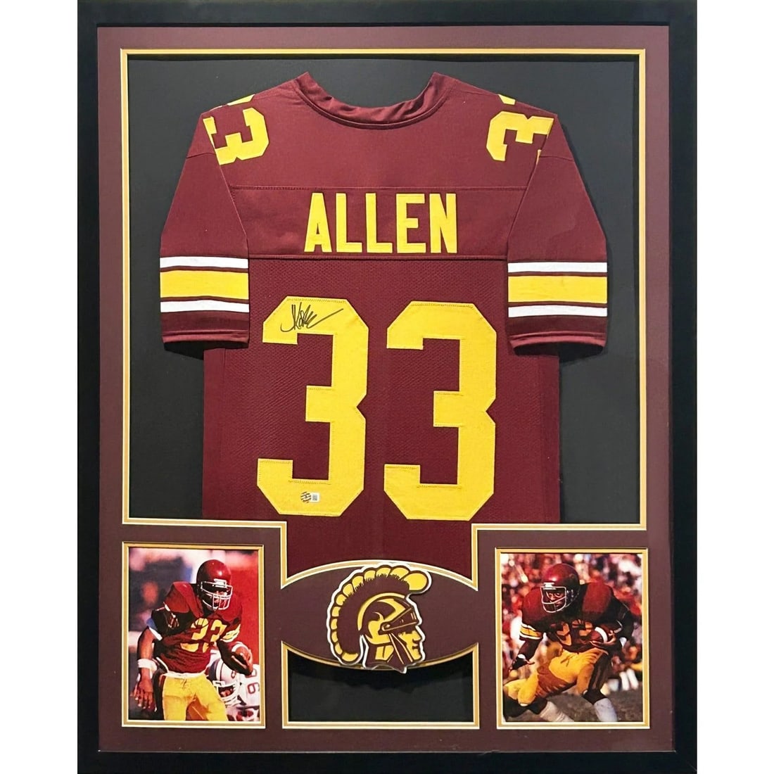 Marcus Allen Signed Framed Jersey Beckett Authenticated USC Heisman Winner: Marcus Allen Signed Framed Jersey Beckett Authenticated USC Heisman Winner This is a professionally framed, autographed jersey of Marcus Allen, the renowned USC Heisman Trophy winner. The jersey comes