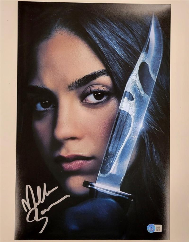 Melissa Barrera Signed Scream 11x17 Photo Beckett Authenticated: Melissa Barrera Signed Scream 11x17 Photo Beckett Authenticated This is an original 11x17 photograph featuring Melissa Barrera, who is known for her role in the iconic horror film "Scream." The photo