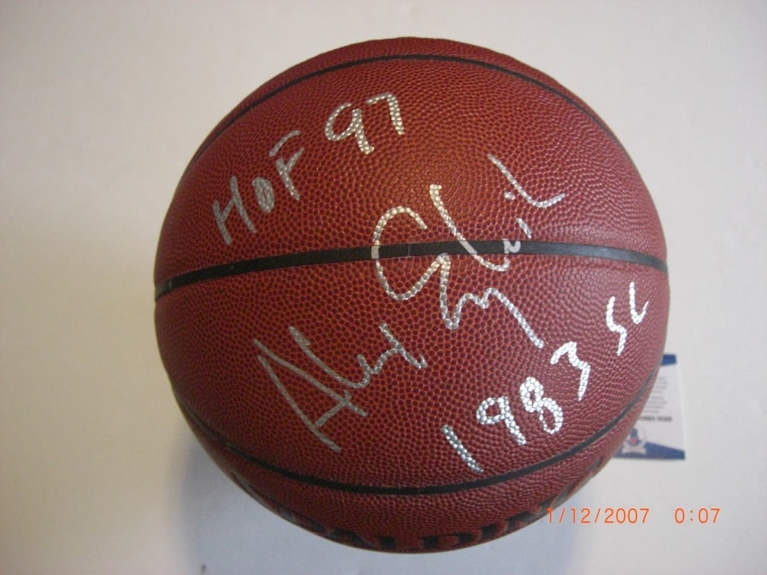 Alex English Signed Basketball Denver Nuggets HOF 1997 Beckett COA: Alex English Signed Basketball Denver Nuggets HOF 1997 Beckett COA This collectible basketball features the signature of Alex English, a Hall of Fame player for the Denver Nuggets, commemorating his i