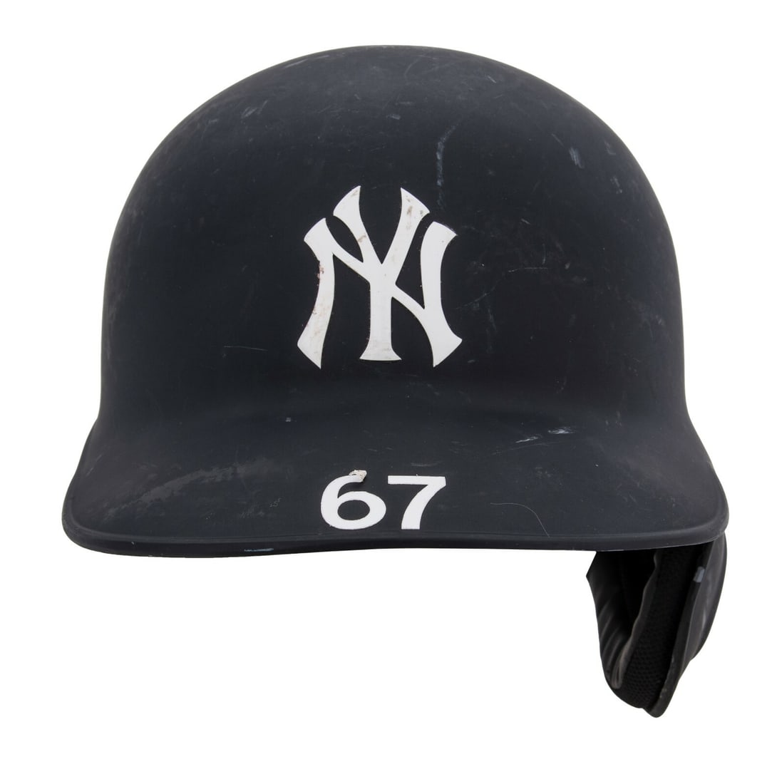 Miguel Andujar Yankees Debut Game Used Helmet Photo Matched COA: Miguel Andujar Yankees Debut Game Used Helmet Photo Matched COA Celebrate a remarkable moment in baseball history with this game-used New York Yankees helmet from Miguel Andujar's MLB debut. On June 2