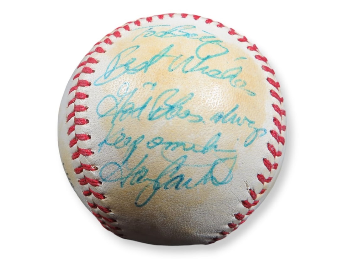 Gary Carter Signed NL Baseball Expos Personalized To Betty: Gary Carter Signed NL Baseball Expos Personalized To Betty This is an original autographed NL baseball signed by Gary Carter, featuring a personalized inscription "To Betty". The ball commemorates Bet