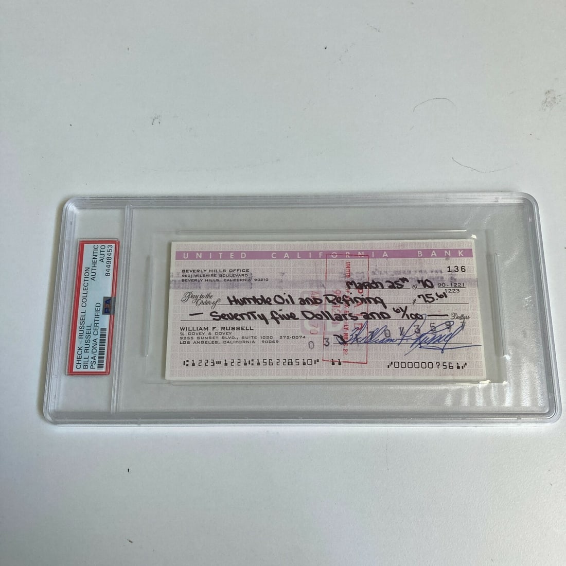 Bill Russell Signed Bank Check PSA DNA Boston Celtics HOF Autograph: Bill Russell Signed Bank Check PSA DNA Boston Celtics HOF Autograph Celebrate the legacy of basketball legend Bill Russell with this autographed bank check, a rare collectible from his personal collec