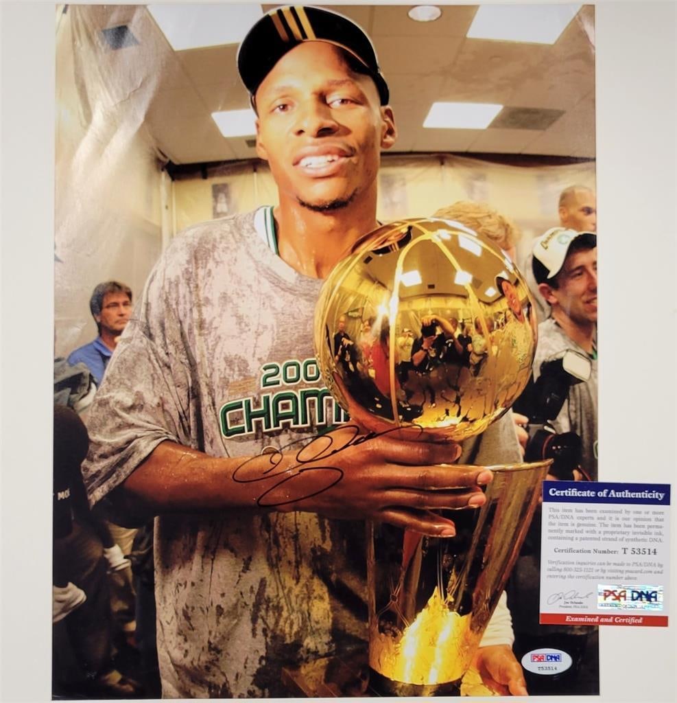 Ray Allen Signed Boston Celtics 11x14 Photo PSA Authenticated: Ray Allen Signed Boston Celtics 11x14 Photo PSA Authenticated This is an original 11x14 photo of Ray Allen, a legendary player from the Boston Celtics, featuring his authentic signature. This item has