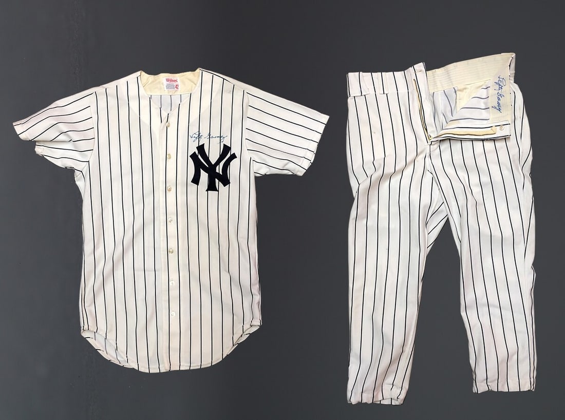 Lefty Gomez Signed 1970s New York Yankees Game Used Jersey with JSA COA: Lefty Gomez Signed 1970s New York Yankees Game Used Jersey with JSA COA This is a remarkable game-used uniform jersey from the 1970s, belonging to Lefty Gomez of the New York Yankees. The uniform incl