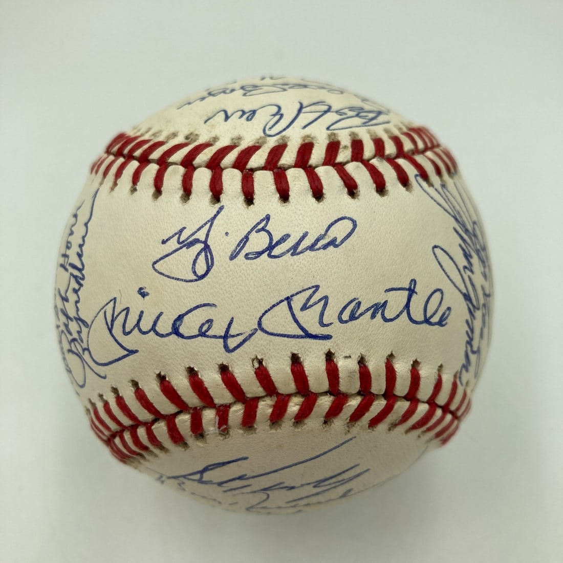 1961 New York Yankees Team Signed Baseball with Mickey Mantle JSA COA (1 of 11)