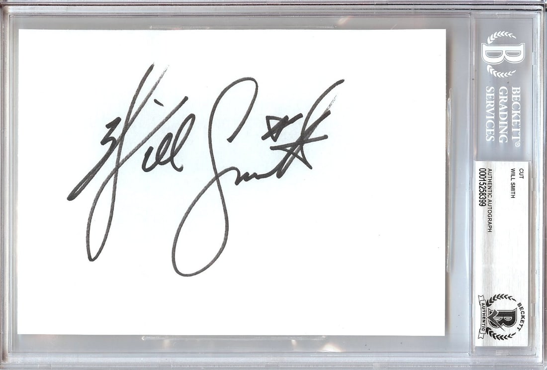 Will Smith Autographed Cut Signature Men in Black Beckett Authenticated: Will Smith Autographed Cut Signature Men in Black Beckett Authenticated This item features a cut signature autographed by Will Smith, known for his iconic role in the 'Men in Black' franchise. The sig