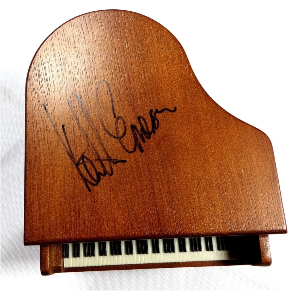 Keith Emerson Autographed Piano Music Box JSA Certified Emerson Lake & Palmer: Keith Emerson Autographed Piano Music Box JSA Certified Emerson Lake & Palmer This is an authentic Keith Emerson signed piano music box, featuring the legendary musician's autograph. It has been authe