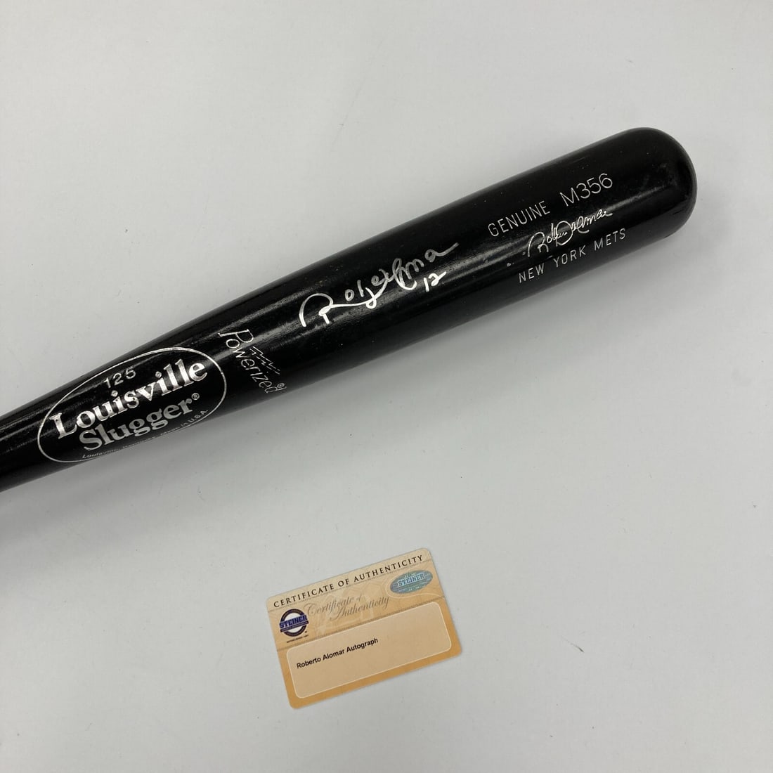 Roberto Alomar Signed 2002 Game Used Baseball Bat Steiner COA: Roberto Alomar Signed 2002 Game Used Baseball Bat Steiner COA This is an original signed baseball bat used by Roberto Alomar during the 2002 season, complete with a Steiner Sports Certificate of Authe