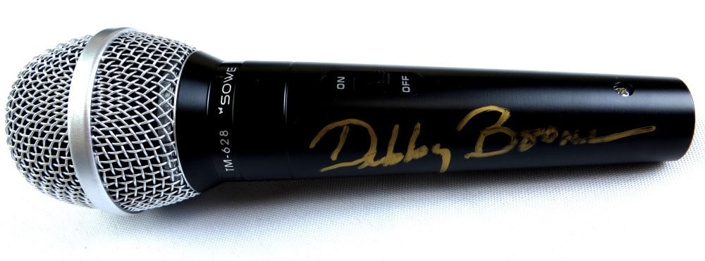 Debby Boone Autographed Microphone You Light Up My Life BAS Authenticated: Debby Boone Autographed Microphone You Light Up My Life BAS Authenticated This is an original Debby Boone autographed microphone, authenticated by Beckett Authentication Services (BAS). The microphone