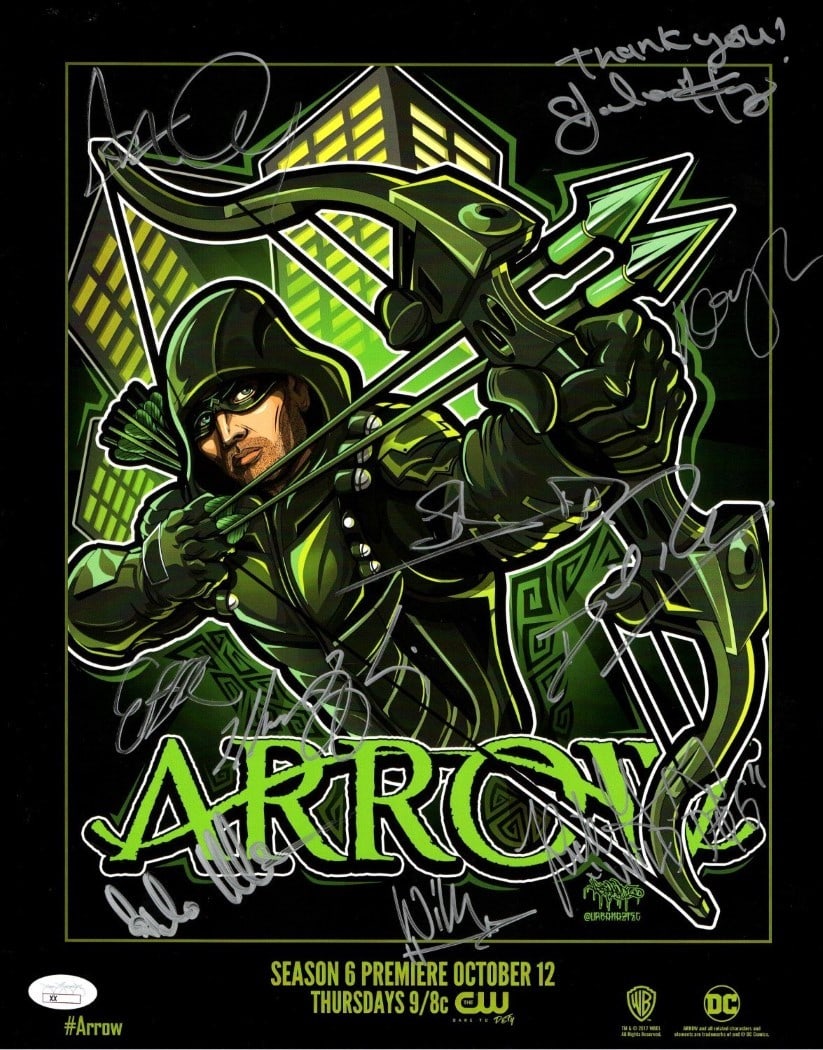 Arrow Cast Autographed 12x15 Poster 10 Signatures JSA Certified: Arrow Cast Autographed 12x15 Poster 10 Signatures JSA Certified Celebrate your love for the series Arrow with this stunning 12X15 autographed poster featuring the signatures of the main cast. This ori