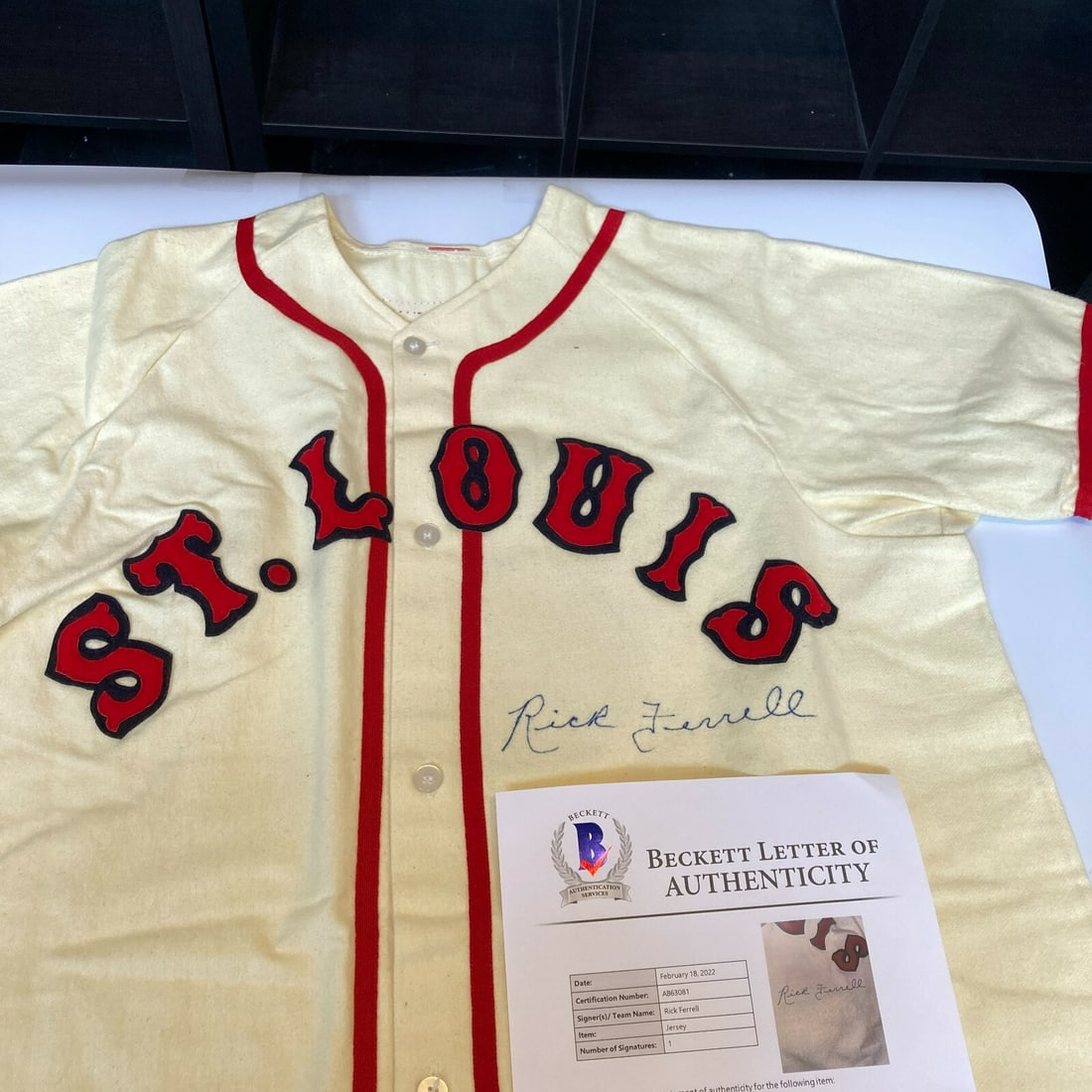 Rick Ferrell Signed St Louis Browns Jersey Beckett COA Rare Collectible: Rick Ferrell Signed St Louis Browns Jersey Beckett COA Rare Collectible This original St. Louis Browns flannel jersey features the autograph of Hall of Famer Rick Ferrell, signed on the front in blue