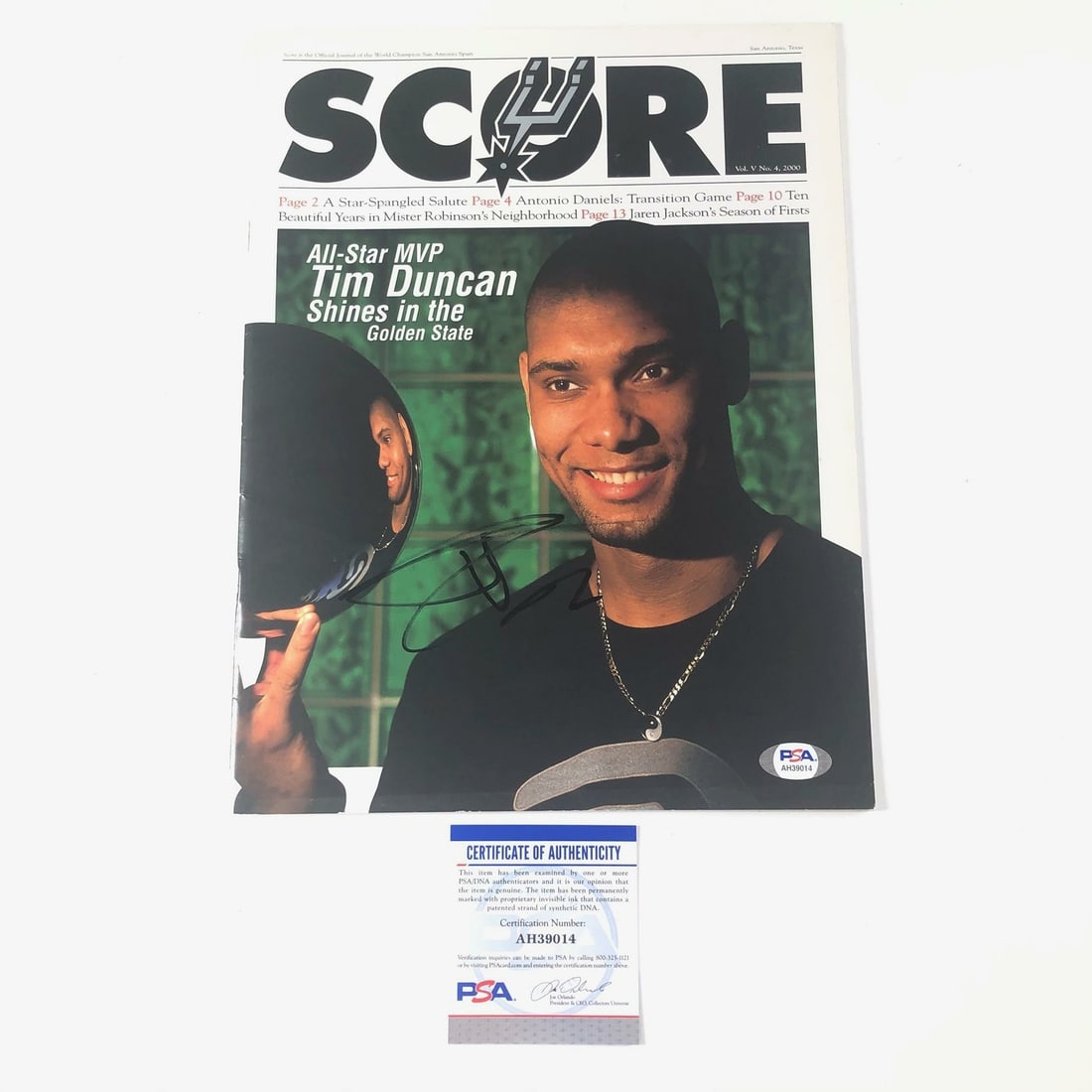 Tim Duncan Autographed Score Magazine PSA/DNA Spurs Collectible: Tim Duncan Autographed Score Magazine PSA/DNA Spurs Collectible This original Score magazine features the autograph of Tim Duncan, the legendary player of the San Antonio Spurs. The signature has been