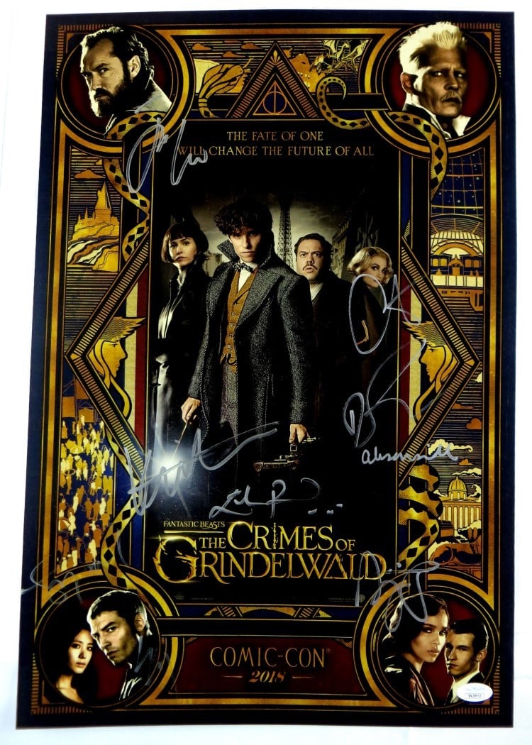 Crimes of Grindelwald Signed Cast Poster 9 Autographs JSA Authenticated 13x20: Crimes of Grindelwald Signed Cast Poster 9 Autographs JSA Authenticated 13x20 This original 13X20 poster from 'Crimes of Grindelwald' is a must-have for fans and collectors alike. Authentically signed