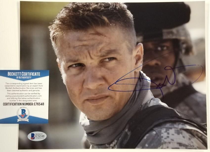 Jeremy Renner Signed 8x10 Photo The Hurt Locker Beckett Authenticated: Jeremy Renner Signed 8x10 Photo The Hurt Locker Beckett Authenticated This is an original 8x10 photograph of actor Jeremy Renner, signed by him. The photograph is authenticated by Beckett, ensuring it