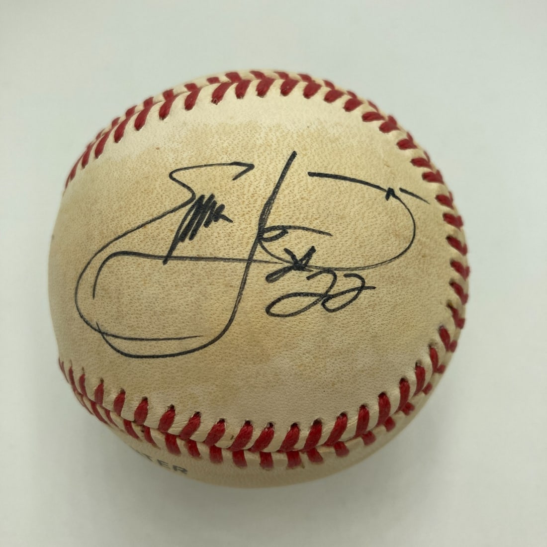 Emmitt Smith Signed National League Baseball with JSA COA: Emmitt Smith Signed National League Baseball with JSA COA This is an authentic Emmitt Smith signed National League baseball, a remarkable collectible for any sports enthusiast. The baseball features t