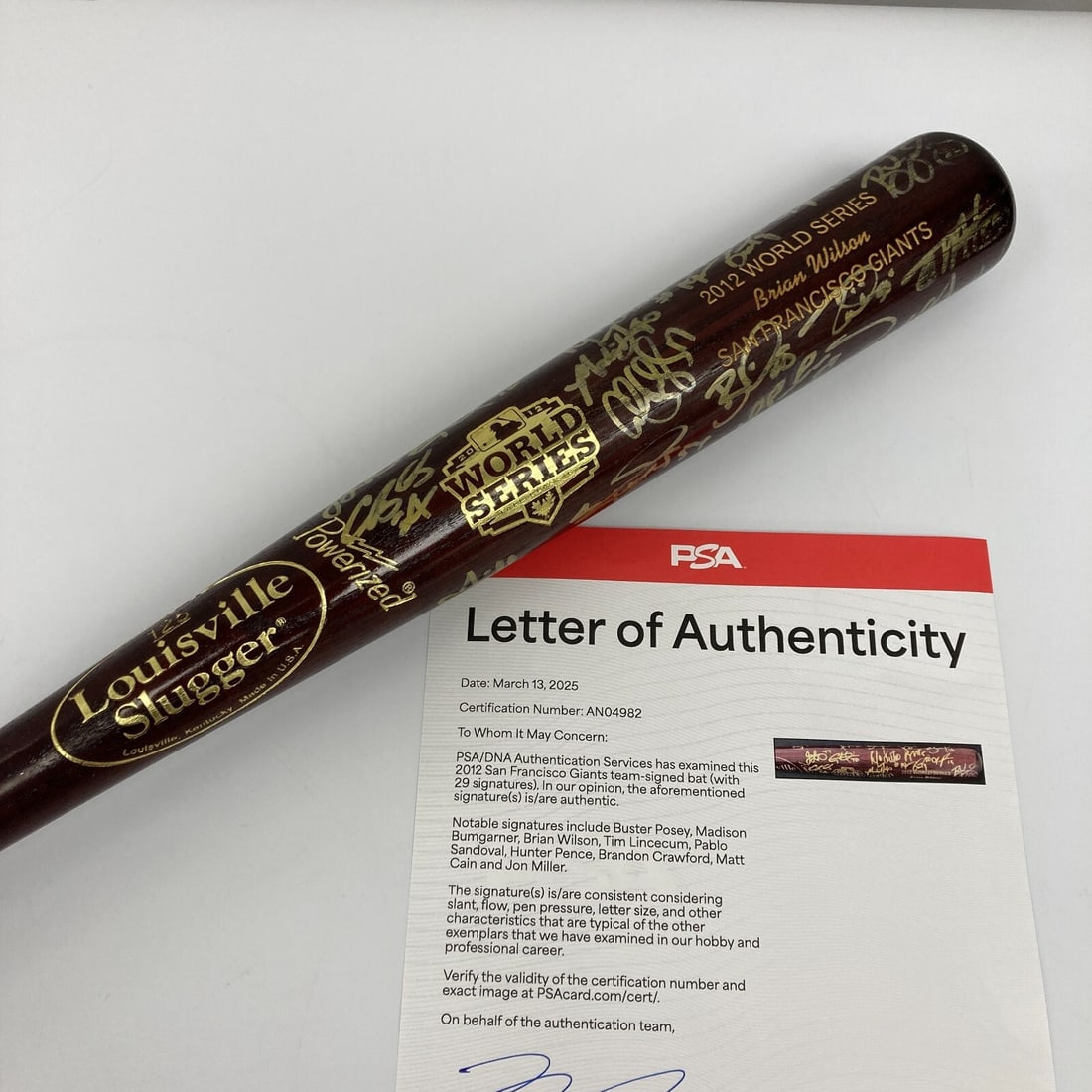 San Francisco Giants 2012 World Series Team Signed Bat PSA DNA: San Francisco Giants 2012 World Series Team Signed Bat PSA DNA Celebrate the San Francisco Giants' remarkable 2012 World Series Championship with this team-signed baseball bat, featuring 29 bold signa