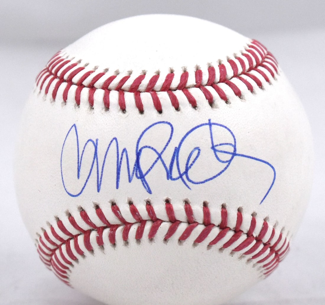 Ryne Sandberg Autographed Rawlings OML Baseball Beckett Authenticated Chicago Cubs (1 of 2)