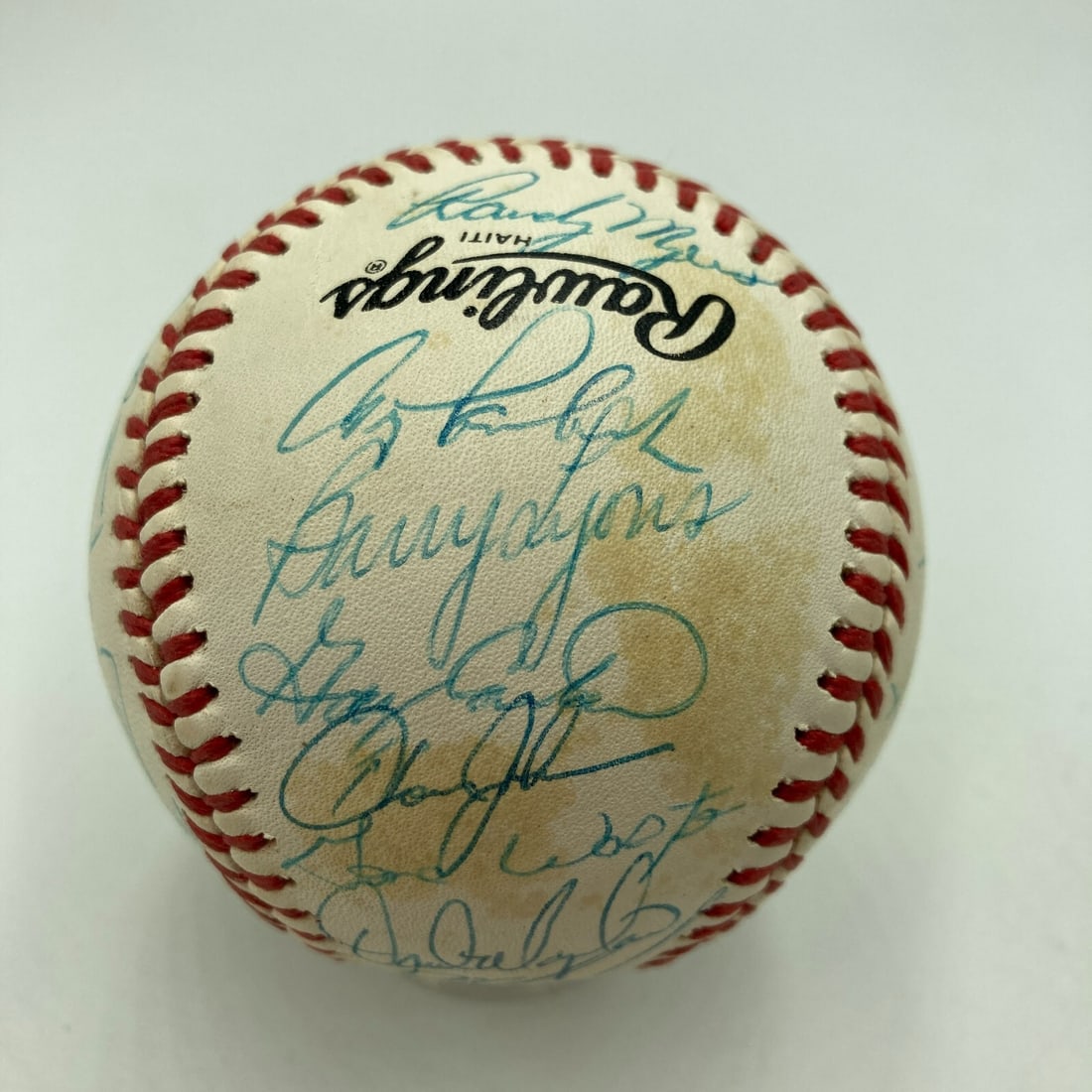 1987 New York Mets Team Signed Baseball with Gary Carter JSA COA: 1987 New York Mets Team Signed Baseball with Gary Carter JSA COA This 1987 New York Mets Team Signed National League Baseball features the autograph of Gary Carter, along with the signatures of 30 add