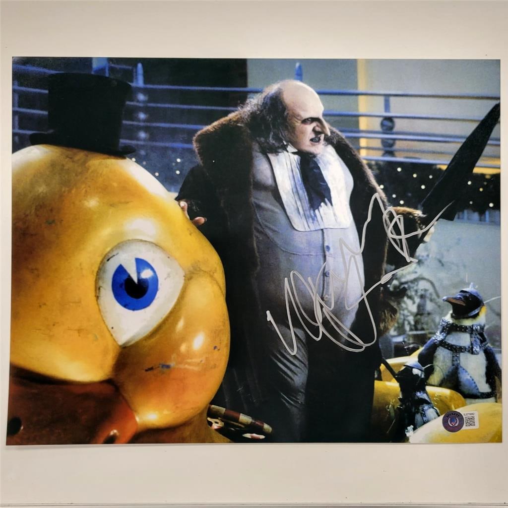 Danny Devito Autographed 11x14 Batman Returns Penguin Photo Beckett Authenticated: Danny Devito Autographed 11x14 Batman Returns Penguin Photo Beckett Authenticated This is an authentic signed photograph of Danny DeVito as the Penguin from the movie "Batman Returns." Measuring 11x14