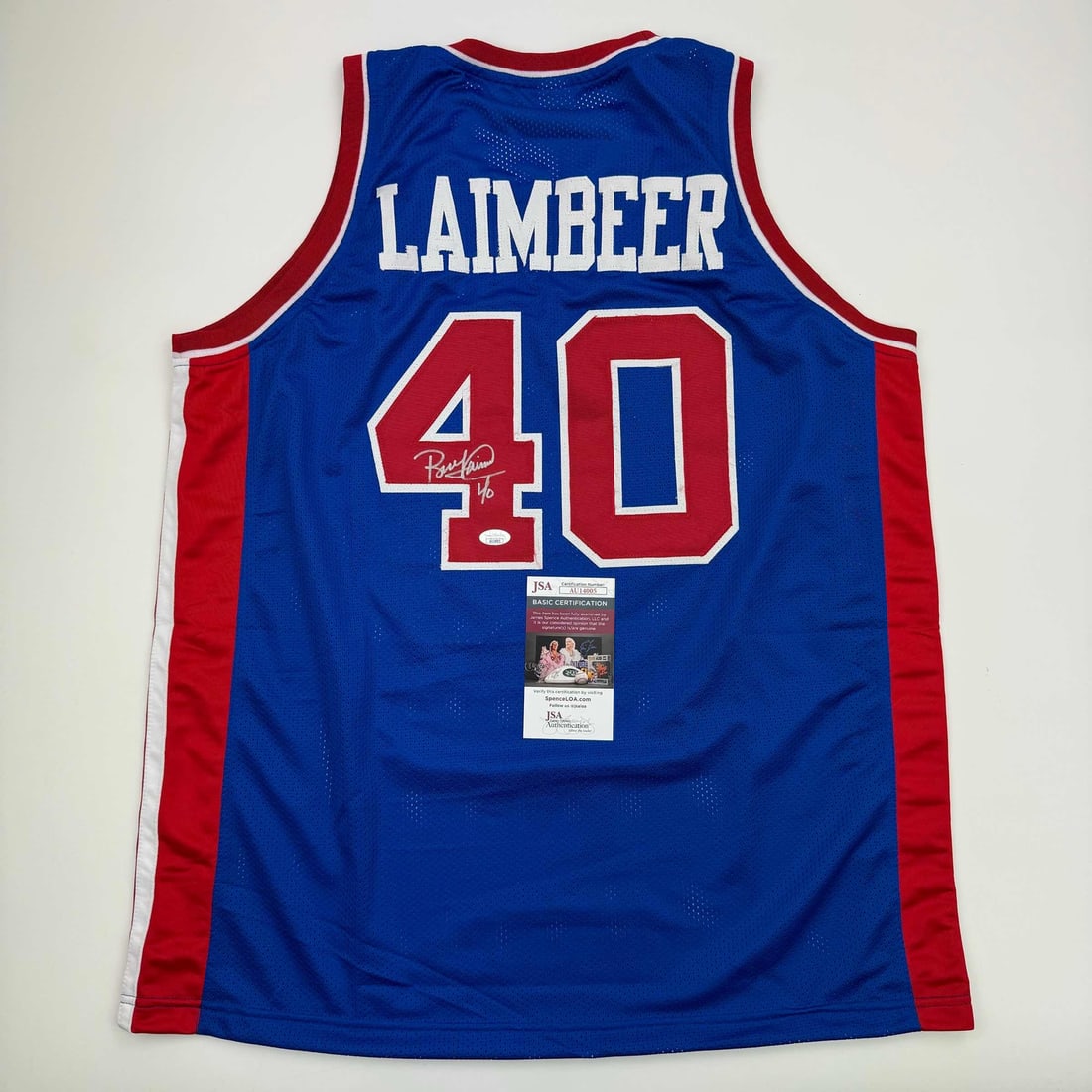 Bill Laimbeer Autographed Detroit Pistons Basketball Jersey JSA COA: Bill Laimbeer Autographed Detroit Pistons Basketball Jersey JSA COA This autographed Bill Laimbeer Detroit Pistons basketball jersey is an exceptional collectible for fans and sports memorabilia enthu