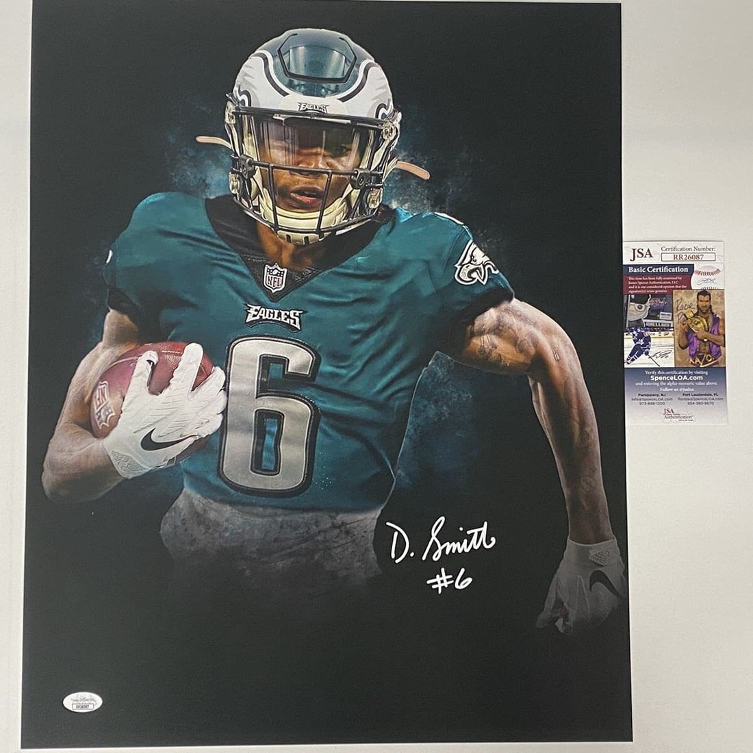 DeVonta Smith Autographed 16x20 Photo Philadelphia Eagles JSA COA Gem Mint: DeVonta Smith Autographed 16x20 Photo Philadelphia Eagles JSA COA Gem Mint This is an authentic autographed 16x20 photo of DeVonta Smith, the standout wide receiver for the Philadelphia Eagles. The si