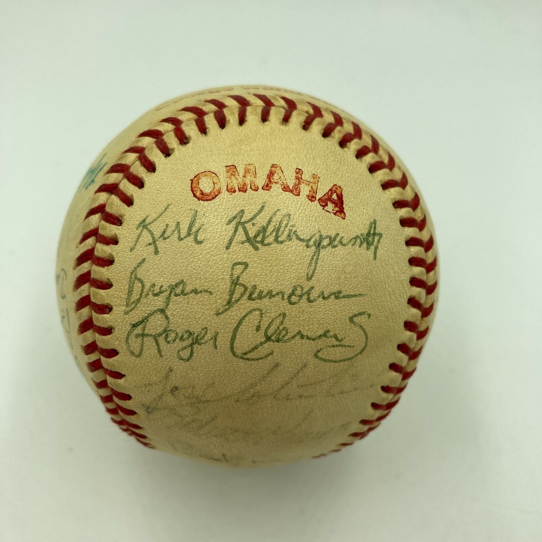 Roger Clemens 1983 Texas Longhorns Team Signed NCAA Baseball JSA Authenticated: Roger Clemens 1983 Texas Longhorns Team Signed NCAA Baseball JSA Authenticated This is an extremely rare 1983 Texas Longhorns NCAA World Series game baseball signed by the championship team, featuring