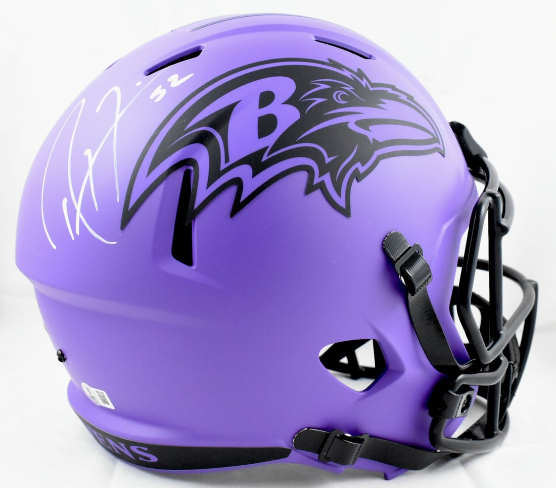 Ray Lewis Autographed Ravens Full Size Speed Helmet Beckett Authentication: Ray Lewis Autographed Ravens Full Size Speed Helmet Beckett Authentication This is an original Baltimore Ravens full-size Rave Speed helmet autographed by legendary player Ray Lewis. A must-have for a