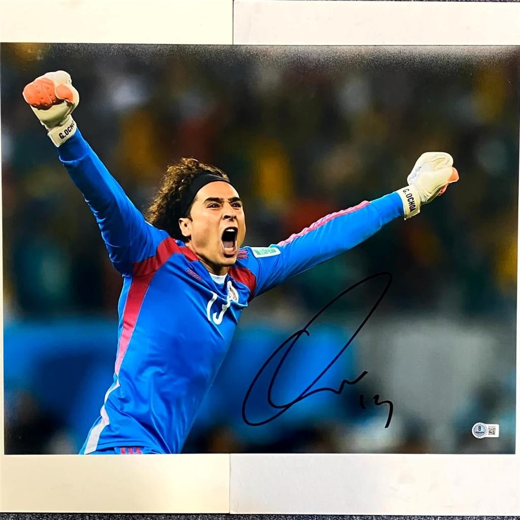 Beckett authenticated 16x20 photo autographed by Guillermo Ochoa Mexico soccer: Beckett authenticated 16x20 photo autographed by Guillermo Ochoa Mexico soccer This 16x20 photo features an authentic autograph by Guillermo Ochoa, the star goalkeeper for Team Mexico. The autograph i
