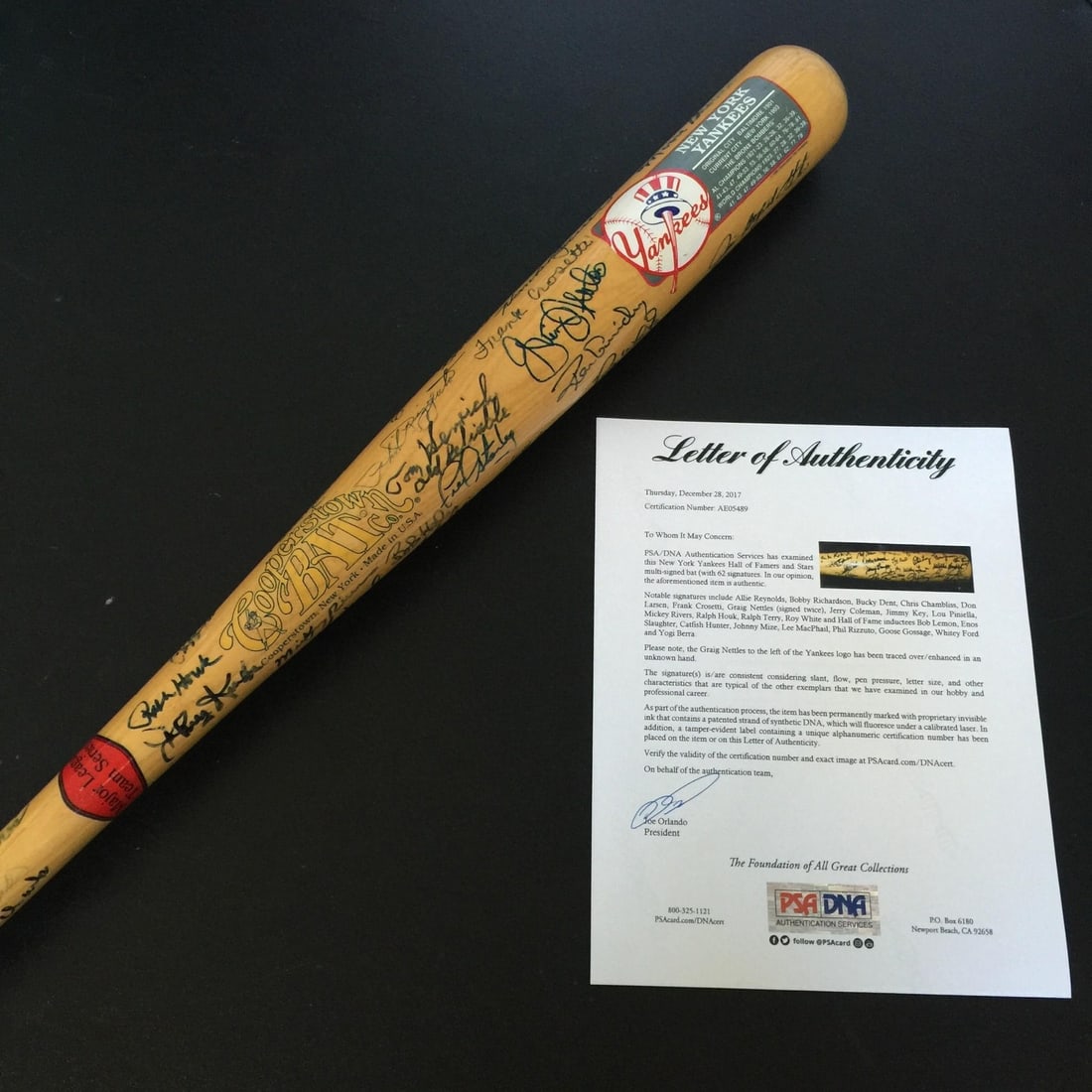 New York Yankees Signed Cooperstown Bat with 62 Hall of Fame Autographs PSA/DNA: New York Yankees Signed Cooperstown Bat with 62 Hall of Fame Autographs PSA/DNA Celebrate the legacy of the New York Yankees with this stunning Cooperstown bat, signed by 62 Hall of Fame legends and g