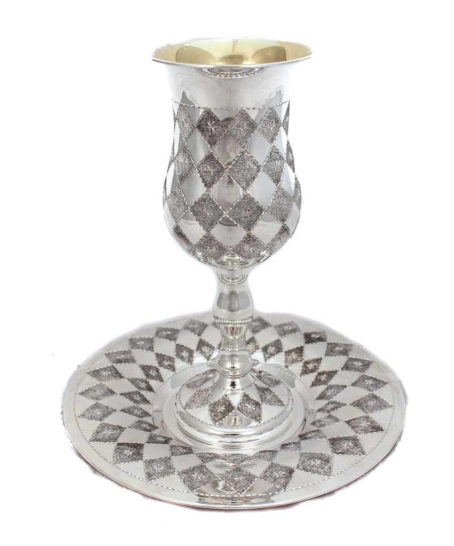 Handmade Sterling Silver Passover Eliyahu Cup and Tray Diamond Cut Design: Handmade Sterling Silver Passover Eliyahu Cup and Tray Diamond Cut Design This fine large Passover Eliyahu cup and tray set is crafted from 925 sterling silver and features handmade designs with a dia