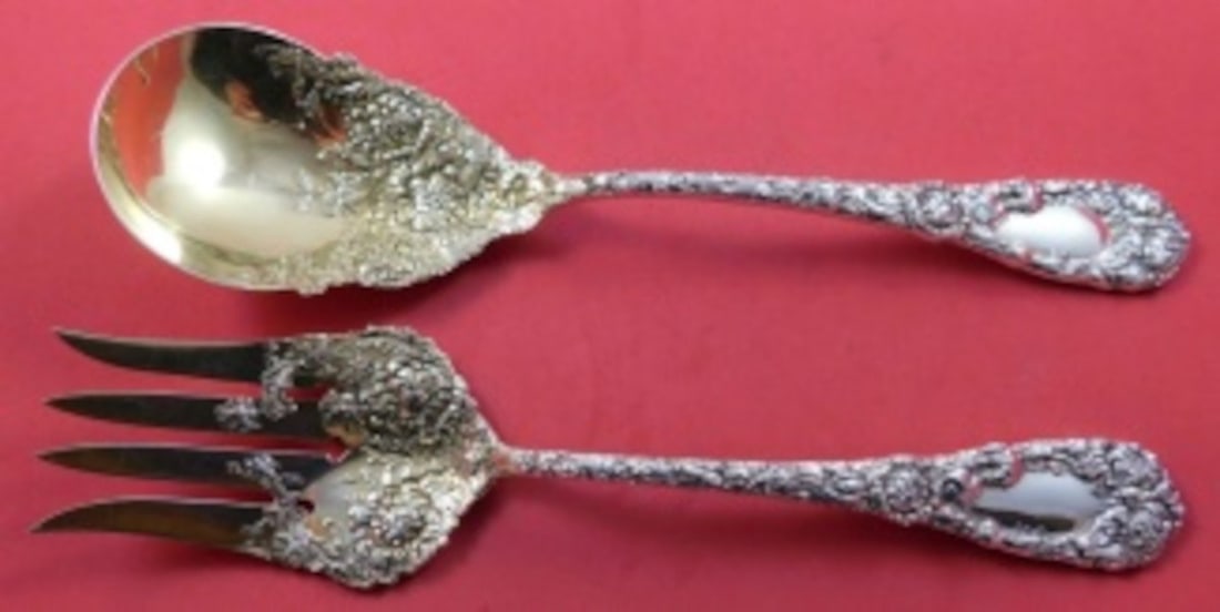 Durgin Chrysanthemum Sterling Silver Salad Serving Set 2pc Vermeil 8 3/4": Durgin Chrysanthemum Sterling Silver Salad Serving Set 2pc Vermeil 8 3/4" Enhance your dining experience with this exquisite 2-piece salad serving set from Durgin, featuring the elegant Chrysanthemum