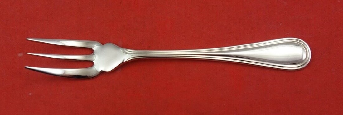Carrs English Thread Sterling Silver Pastry Fork 3-Tine 5.5 Inches: Carrs English Thread Sterling Silver Pastry Fork 3-Tine 5.5 Inches This exquisite 3-tine pastry fork is crafted from high-quality sterling silver by Carrs, featuring the elegant English Thread pattern