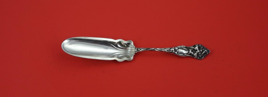 Watson Lily Sterling Silver Jelly Knife 7.5 Inches: Watson Lily Sterling Silver Jelly Knife 7.5 Inches This exquisite Jelly Knife is part of the "Lily" pattern by Watson, crafted from high-quality sterling silver. Measuring 7 1/2 inches, this piece sho