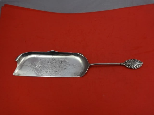 Grecian Pattern Sterling Silver Crumber by Gorham 13 Inch Engraved Blade: Grecian Pattern Sterling Silver Crumber by Gorham 13 Inch Engraved Blade This exquisite Grecian crumber by Gorham is crafted from high-quality sterling silver and features an elegantly engraved blade.