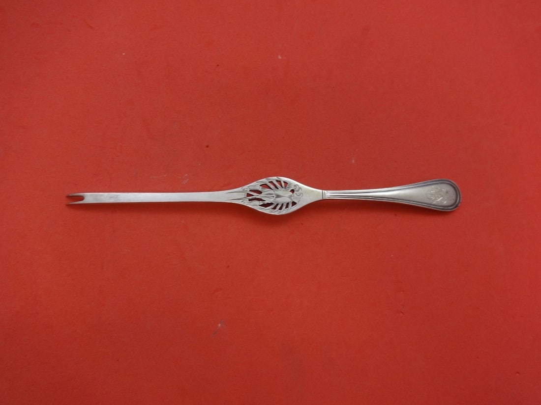 Italian Sterling 900 Silver 2-Tine Lobster Pick with Lobster Motif: Italian Sterling 900 Silver 2-Tine Lobster Pick with Lobster Motif Discover this exquisite 2-tine lobster pick crafted from Italian Sterling 900 silver. Featuring a pierced design with a charming lobs