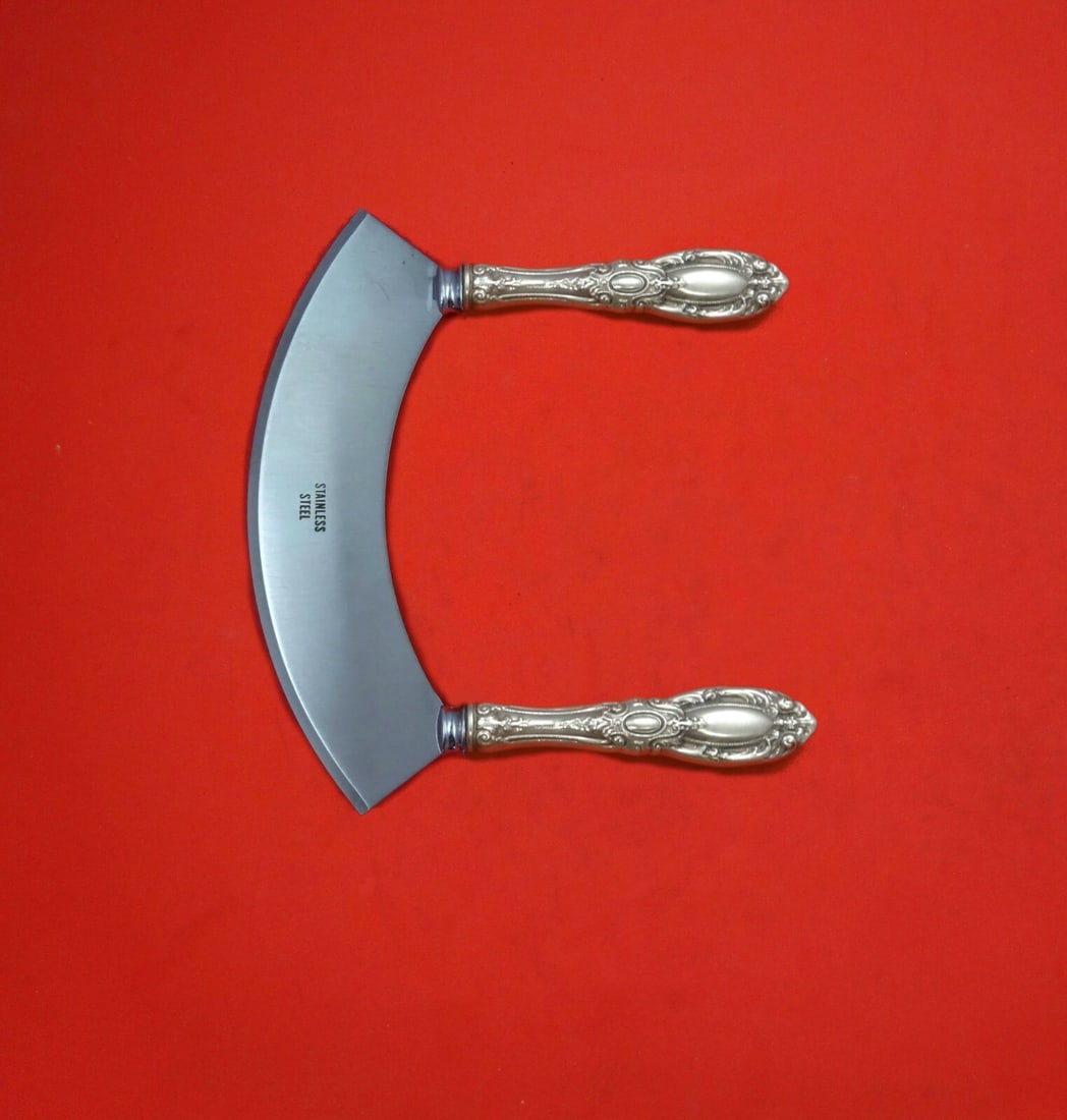 Towle King Richard Sterling Silver Mezzaluna Knife Custom Made 6 1/4": Towle King Richard Sterling Silver Mezzaluna Knife Custom Made 6 1/4" Introducing the exquisite King Richard Mezzaluna Knife by Towle, a perfect blend of elegance and functionality. Crafted from sterl