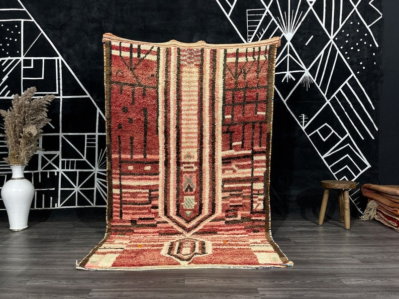 Handwoven Authentic Colorful Rug from Morocco 100% Wool: Handwoven Authentic Colorful Rug from Morocco 100% Wool Discover the beauty of this Elegant Colorful Rug, expertly handwoven in the Atlas Mountains by local Berber women weavers. Crafted with care usi