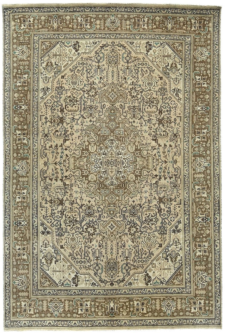 Hand-Knotted Vintage Floral Wool Area Rug 6'5 x 9'6 Eco-Friendly: Hand-Knotted Vintage Floral Wool Area Rug 6'5 x 9'6 Eco-Friendly Enhance your living space with this exquisite hand-knotted distressed vintage floral Oriental rug. Measuring 6'5" x 9'6", this area rug