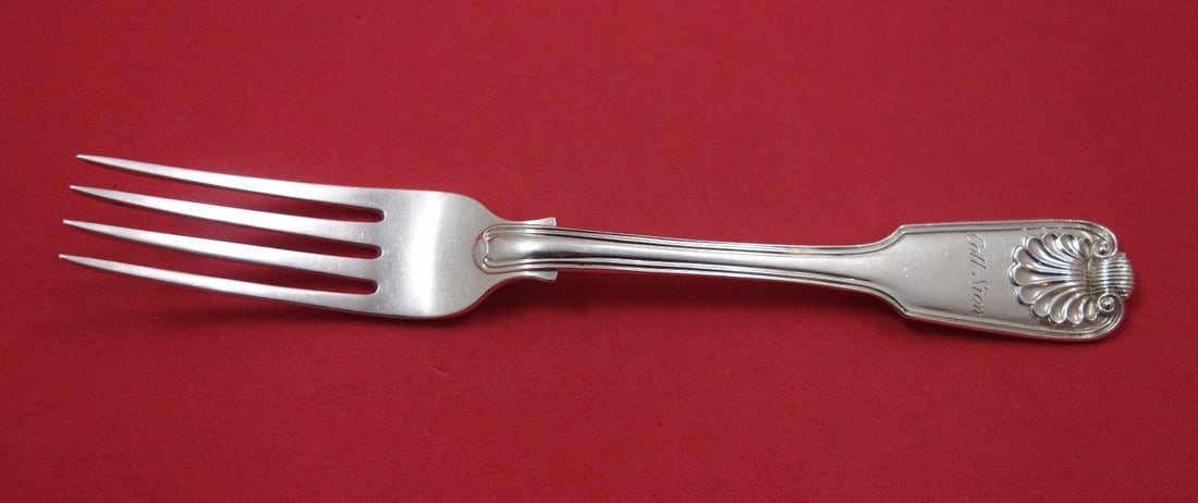 William Eaton Sterling Silver Dinner Fork Fiddle Thread & Shell 8 1/8": William Eaton Sterling Silver Dinner Fork Fiddle Thread & Shell 8 1/8" Presenting a beautifully crafted sterling silver dinner fork from the renowned maker William Eaton, featuring the elegant Fiddle
