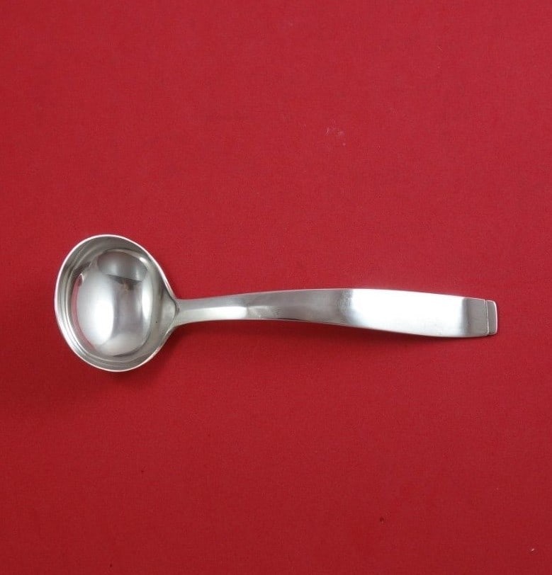 Porter Blanchard Oslo Sterling Silver Sauce Ladle 5 5/8 inch: Porter Blanchard Oslo Sterling Silver Sauce Ladle 5 5/8 inch Introducing the Oslo by Porter Blanchard Sterling Silver Sauce Ladle, measuring 5 5/8 inches. This elegant ladle features the distinctive O