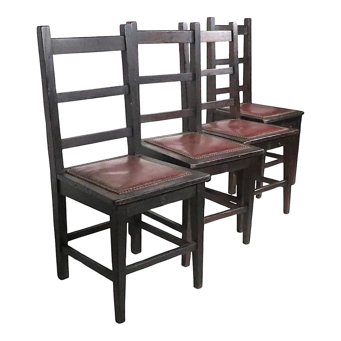 Roycroft Set of 4 Arts and Crafts Ladder Back Dining Chairs 1900-1915: Roycroft Set of 4 Arts and Crafts Ladder Back Dining Chairs 1900-1915 Discover this exceptional set of four Roycroft Arts and Crafts ladder back dining chairs, dating from the early 20th century (circ