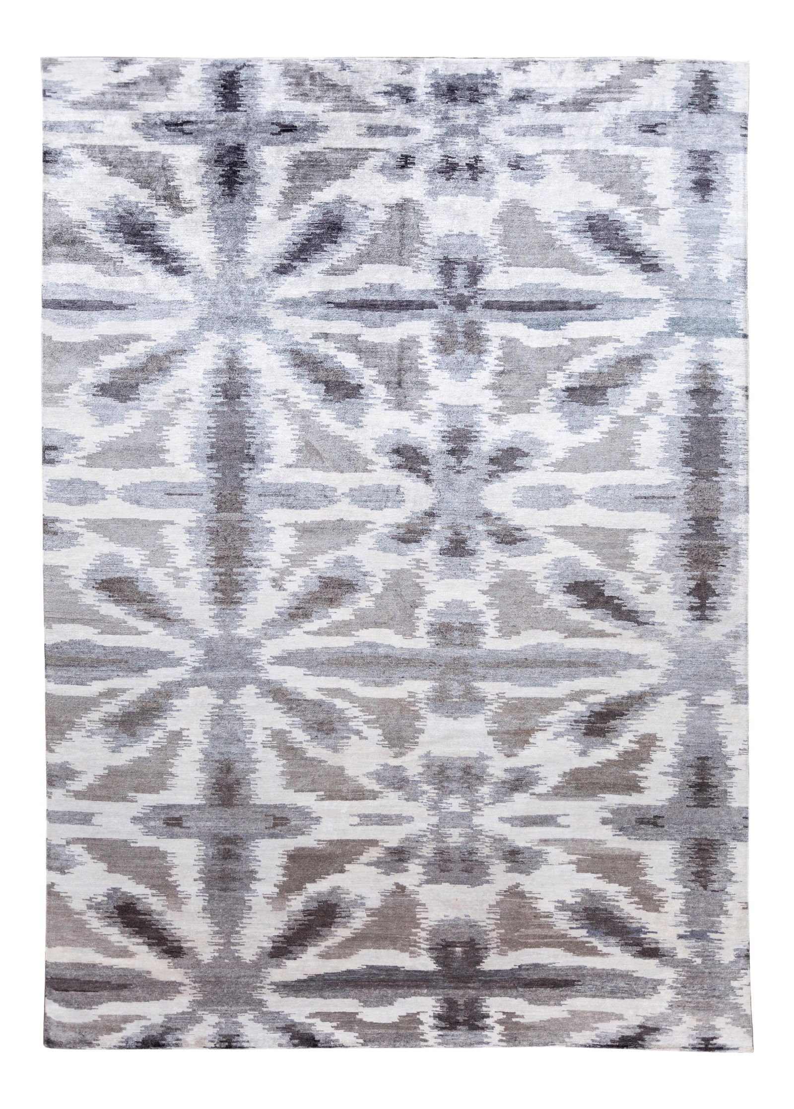 Contemporary Hand-Knotted Indian Silk Rug 9'10 x 14' Gray Abstract 2018: Contemporary Hand-Knotted Indian Silk Rug 9'10 x 14' Gray Abstract 2018 This exquisite 21st Century Modern Indian Silk Rug features a stunning hand-knotted design, showcasing a light gray field comple